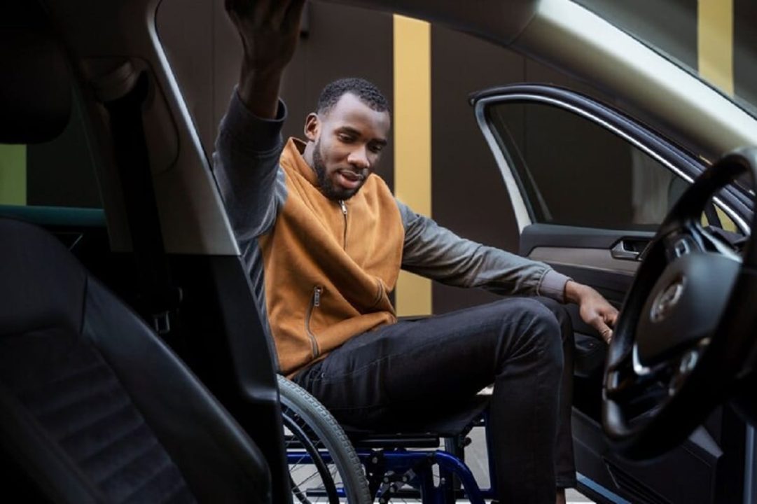 découvrez nos solutions d'assurance auto adaptées aux personnes en situation de handicap. bénéficiez d'une couverture complète, d'un service personnalisé et d'un accompagnement dédié pour rouler en toute sérénité.