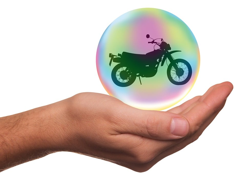 découvrez nos offres d'assurance moto avantageuse : des garanties complètes, des tarifs compétitifs et un accompagnement sur mesure pour rouler en toute sérénité. obtenez votre devis gratuit dès maintenant !