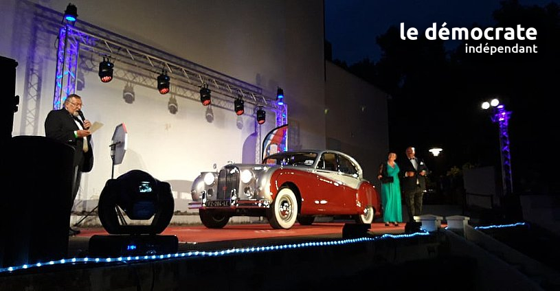 mélanie degner triomphe chez carrosserie munch auto, située près de tonneins, offrant expertise et service de qualité en réparation automobile.